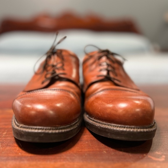 Johnston & Murphy Passport Captoe Oxford shoe. - Picture 8 of 8